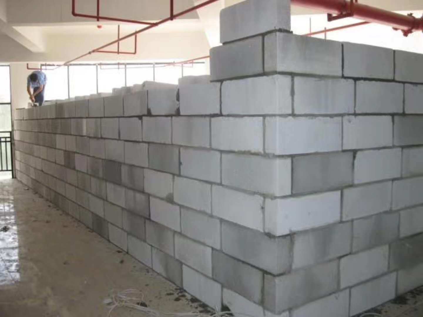 安化蒸压加气混凝土砌块承重墙静力和抗震性能的研究